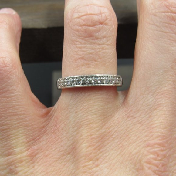 Size 6.75 Sterling Silver Cubic Zirconia Simple Band Ring Vintage - Picture 4 of 8